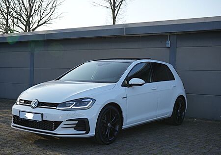 VW Golf Volkswagen 2.0 TDI DSG GTD PANO STHZG VOLL