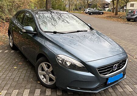 Volvo V40 D3 - Panoramadach Leder Metallic Alu