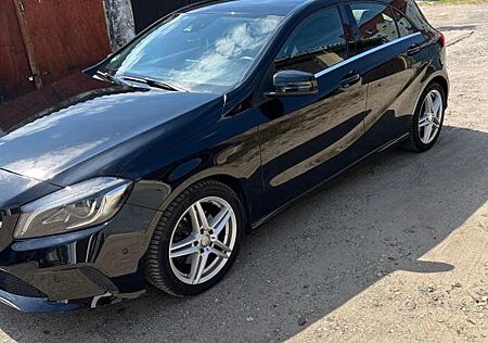 Mercedes-Benz A 200 d AMG Line