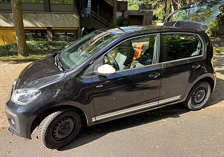 VW Up Volkswagen ! 60 PS Club ! KLIMA, PDC, Inspektion neu,