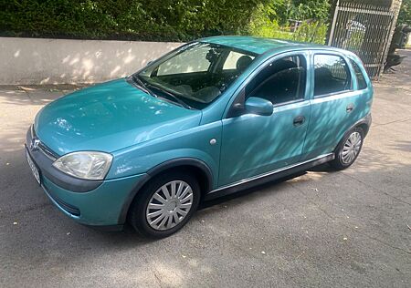 Opel Corsa 1.2 - wenig gefahren