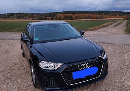 Audi A1 Sportback 1.0 R3 81