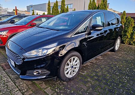 Ford S-Max Titanium * 7-Sitzer Winter AHK