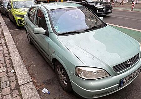 Opel Astra 1.6 Automatik -