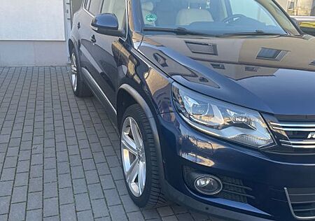VW Tiguan Volkswagen 4Motion Xenon Navi pano Leder Kamera AHK 2,0 TDI