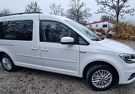 VW Caddy Volkswagen Maxi Comfortline 8-fach bereift