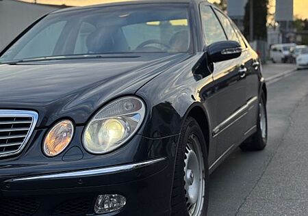 Mercedes-Benz E 320