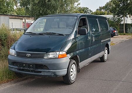 Toyota Hiace 2,5 Lang