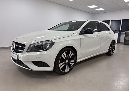 Mercedes-Benz A 220 4Matic Urban*STHZ*SHZ*PDC*TEMP*