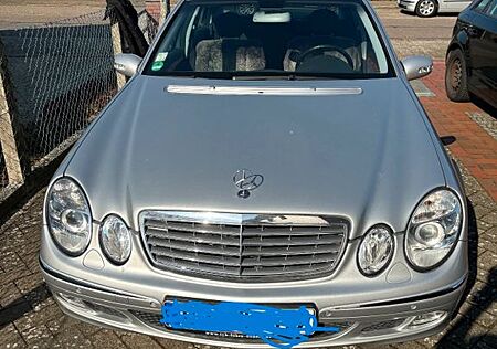 Mercedes-Benz 320