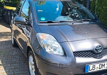 Toyota Yaris gebraucht kaufen Toyota Yaris Tüv Neu