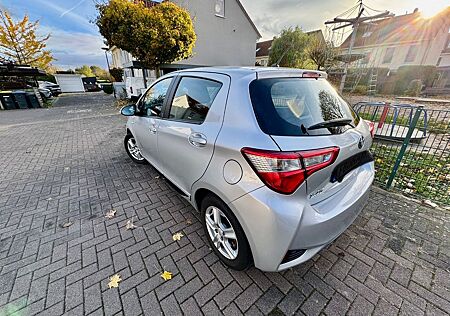 Toyota Yaris Hybrid 1,5,Team-D,Kamera*SHZ*ALU*Klima*TOP
