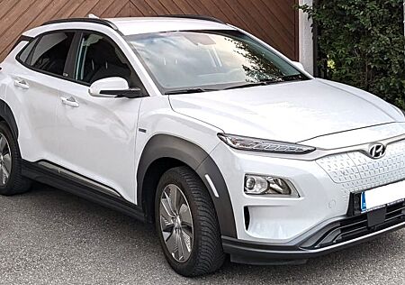 Hyundai Kona Elektro ELEKTRO 100kW - 300 km Reichweite