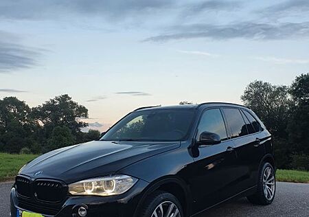 BMW X5 xDrive40d -313Ps/Pano/Komfortsitze/Ahk/H-K