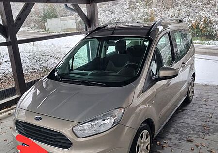 Ford Tourneo Courier 1.0 EcoBoost 74kW Titanium T...
