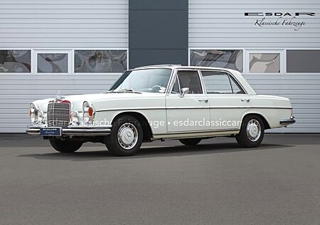 Mercedes-Benz 300 300SEL 3,5