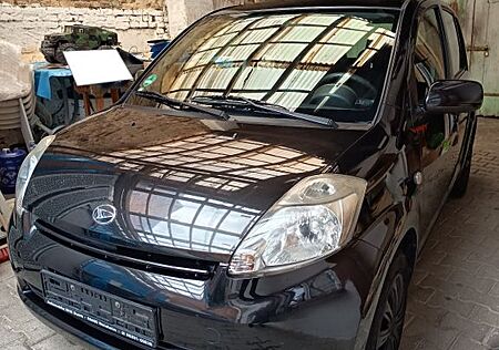 Daihatsu Sirion 1.3 KLIMA/SERVO/4xEL.FENSTER/ZV