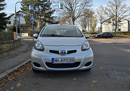 Toyota Aygo (X) Aygo (X) 1,0-l-VVT-i -