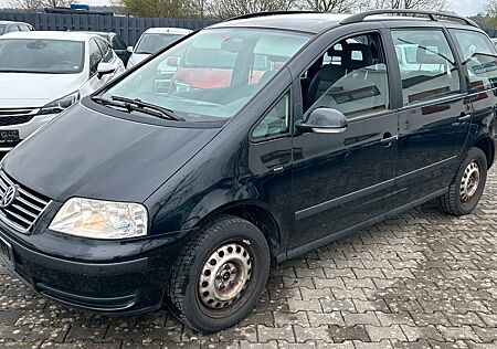 VW Sharan Volkswagen Trendline / Navi / PDC / SHZ
