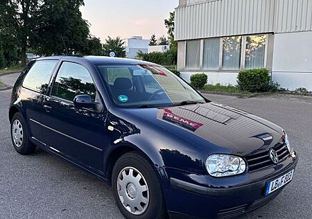 VW Golf Volkswagen 1.4 Klima, TÜV 06/26 Kein Rost 2.Hand