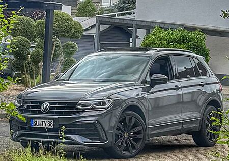 VW Tiguan Volkswagen 2.0 TDI DSG 4M R-Line/H&K/LEDER/PANO/MATR