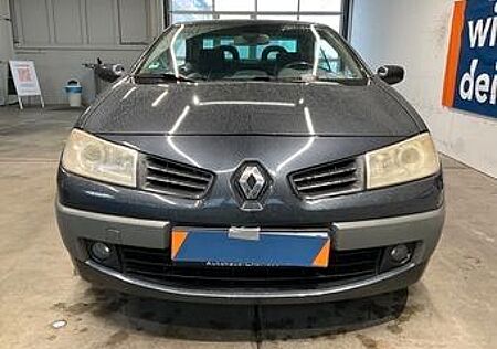 Renault Megane II Coupe / Cabrio Exception