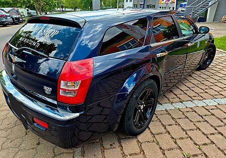 Chrysler 300C Touring 3.0 CRD LEDER NAVI