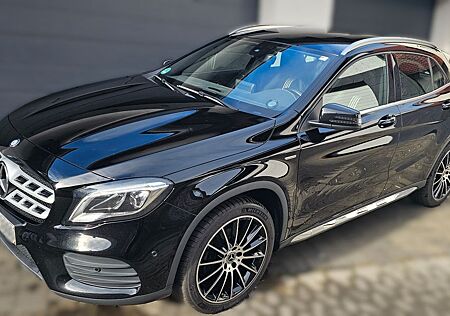 Mercedes-Benz GLA 180 AMG PEAK Edition