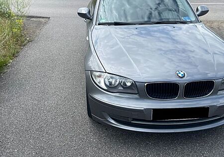 BMW 116D mit Dashcams 8fach bereift