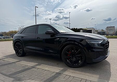 Audi Q8 50 TDI quattro tiptronic -