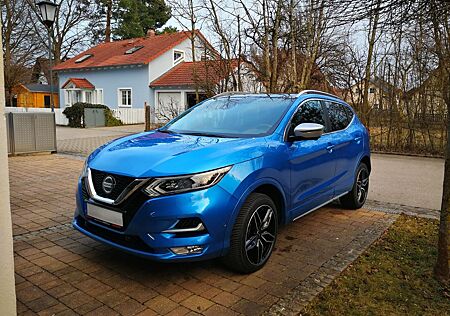 Nissan Qashqai 1.3 DIG-T DCT 160PS Tekna Voll + AHK