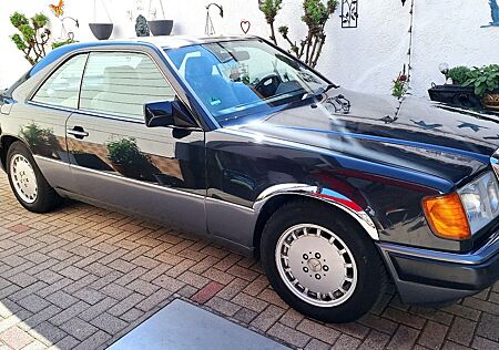 Mercedes-Benz CE 300