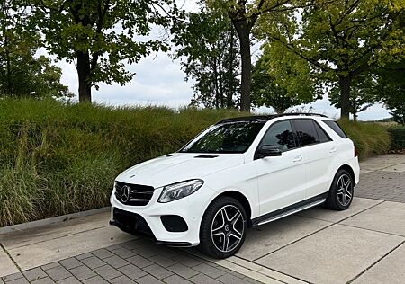 Mercedes-Benz GLE 350 gebraucht kaufen Mercedes-Benz GLE 350 d 4M AMG LINE STANDHEIZUNG PANO