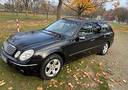 Mercedes-Benz E 200 KOMPRESSOR T ELEGANCE