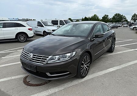 VW CC Volkswagen navi ,Leder , Automatik 133 tkm top Zustand.