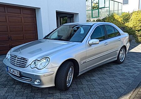 Mercedes-Benz C 180 KOMPRESSOR Sport Edition