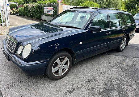 Mercedes-Benz E 200 T/2.0/Klima/Sitzheizung/Schiebedach