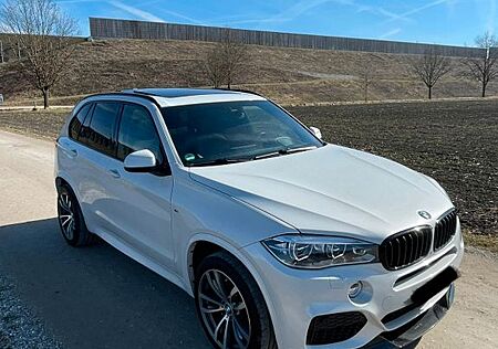 BMW X5 xDrive50i M XDRIVE TOP VOLL PANO HEAD UP SOFT
