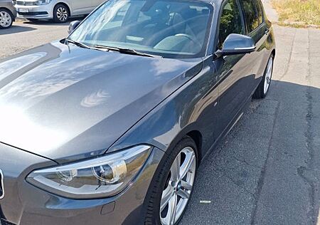BMW 116i Sport Line Sport Line
