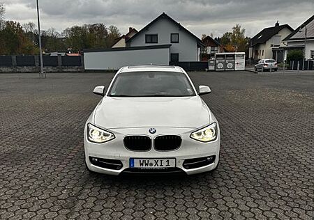 BMW 120d Sport Line*Automatik*Kamera*Schiebedach*