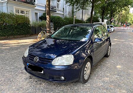 VW Golf Volkswagen 5 1.6 Tour TÜV 12/26 inkl. Winterrreifen