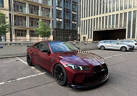 BMW M4 Competition M xDrive/Carbon Paket/ KW Federn
