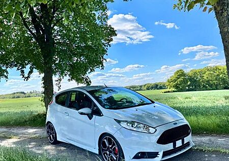 Ford Fiesta 1,6 EcoBoost ST200 ST 200