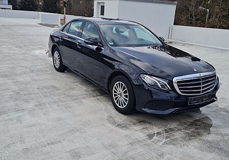 Mercedes-Benz E 200 d Autom. -