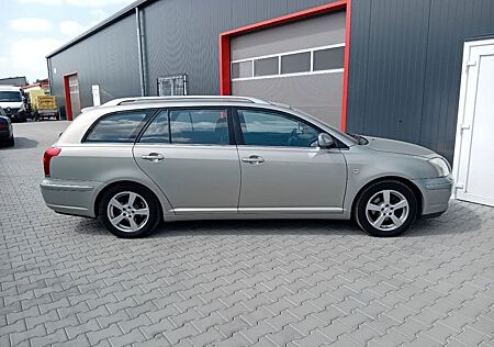 Toyota Avensis Combi Executive 1.8-l-VVT-i Executive