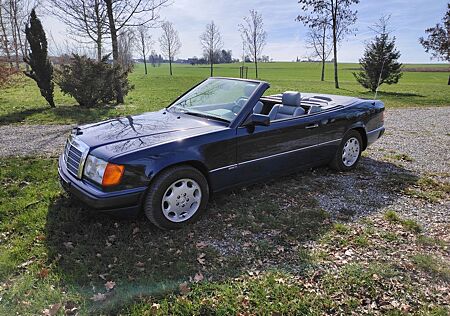 Mercedes-Benz CE 300