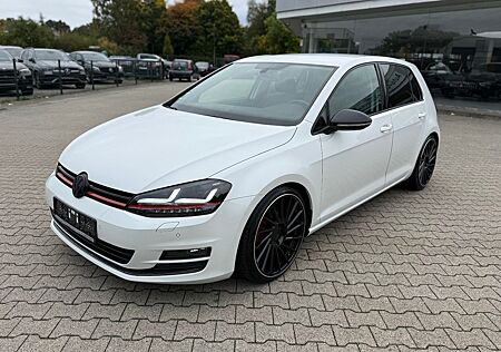 VW Golf Volkswagen VII Lim. Highline BMT