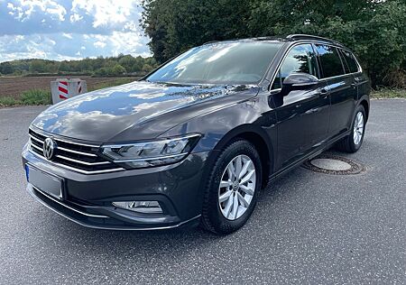 VW Passat Variant Volkswagen 2.0 TDI SCR DSG Business Vari...