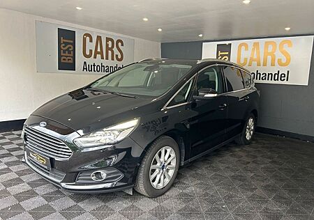 Ford S-Max Titanium 7-Sitzer