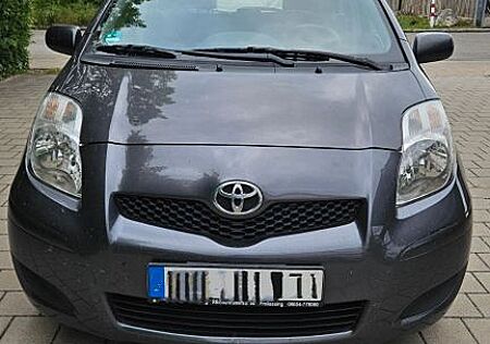 Toyota Yaris 1,33-l-Dual-VVT-i Cool Cool